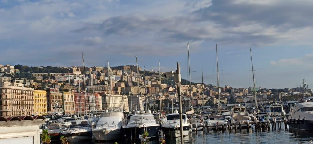 los miradores de la ciudad de Nápoles los miradores de la ciudad de Nápoles