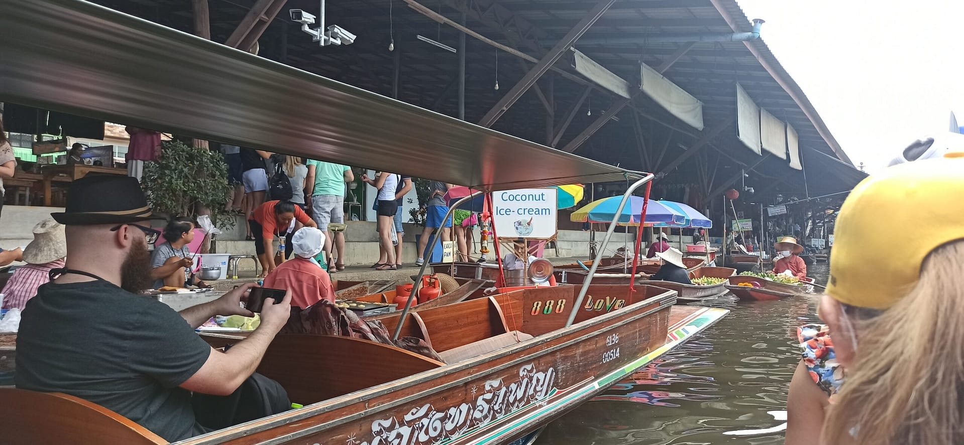 Los mercados flotantes de Bangkok Los mercados flotantes de Bangkok
